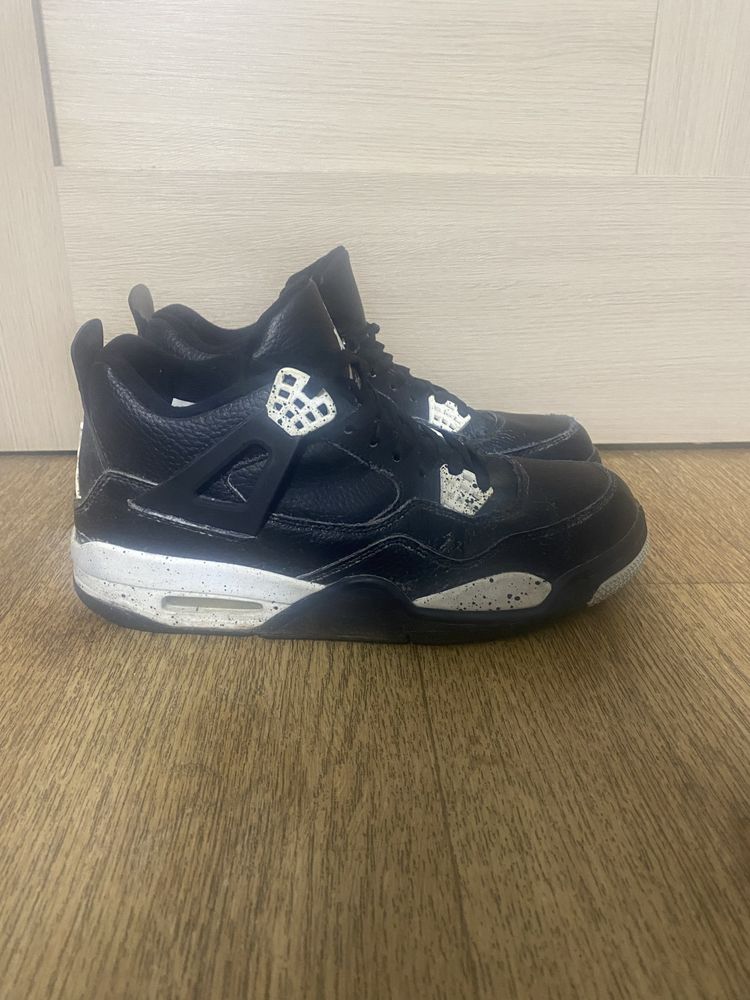 Кроссовки Nike Air Jordan 4 Retro