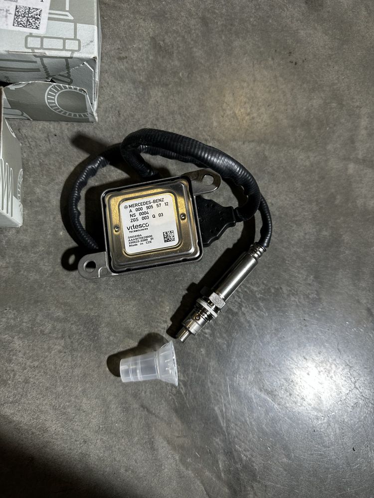 Лямбда зонд датчик нокс NOX сенсор мерседес W164 W212 W166 x166
