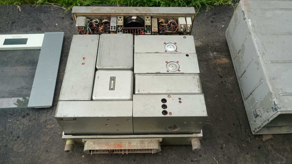 Moduł z Radiolinii Wojskowej R401 , PI401MZ B  z czasów PRL .