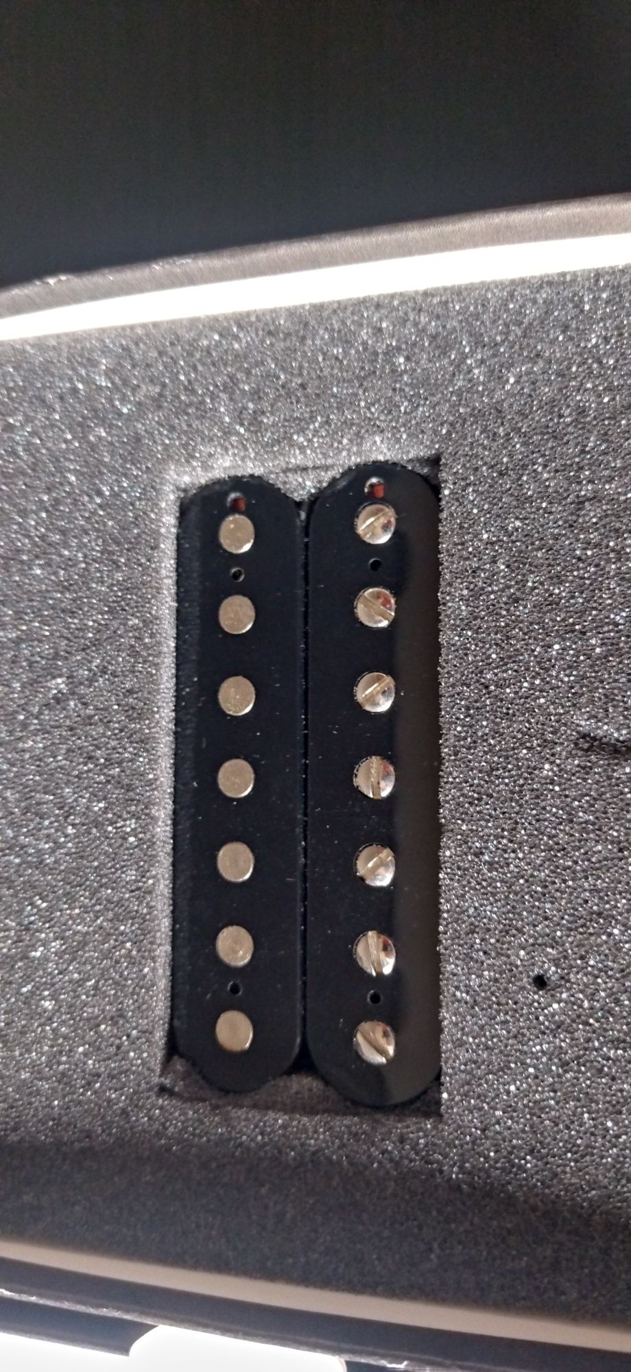 Pickups Bare Knuckle Brute Force 7 cordas / EMG SA ativo