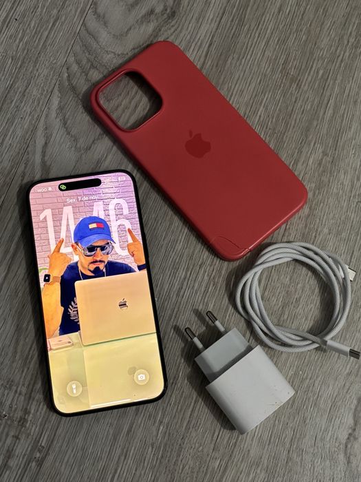 Iphone 15 pro max 256gb trincado trazeira de resto 100%