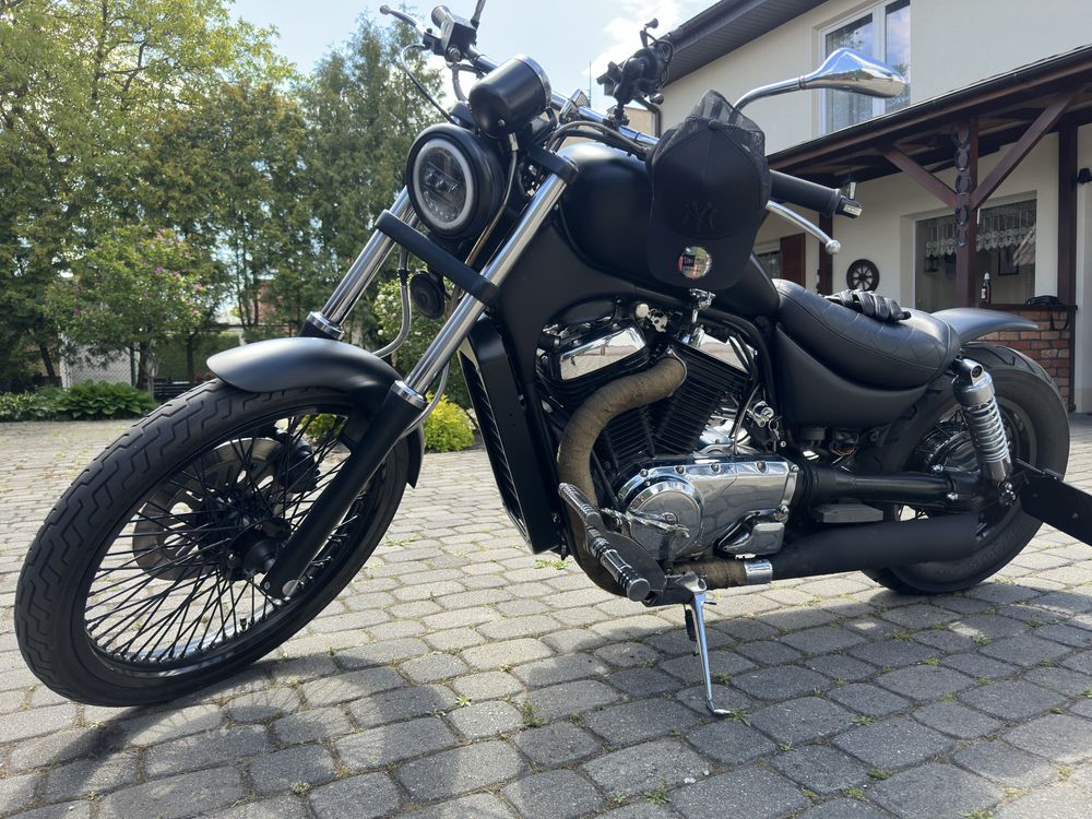 Suzuki Intruder Vs 800 Bobber