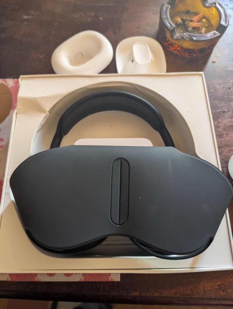 Air pod max 2024