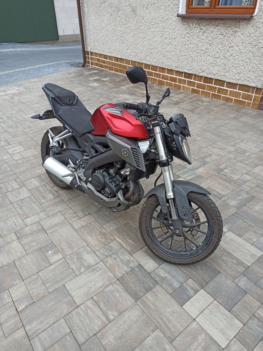 Yamaha mt 125           .