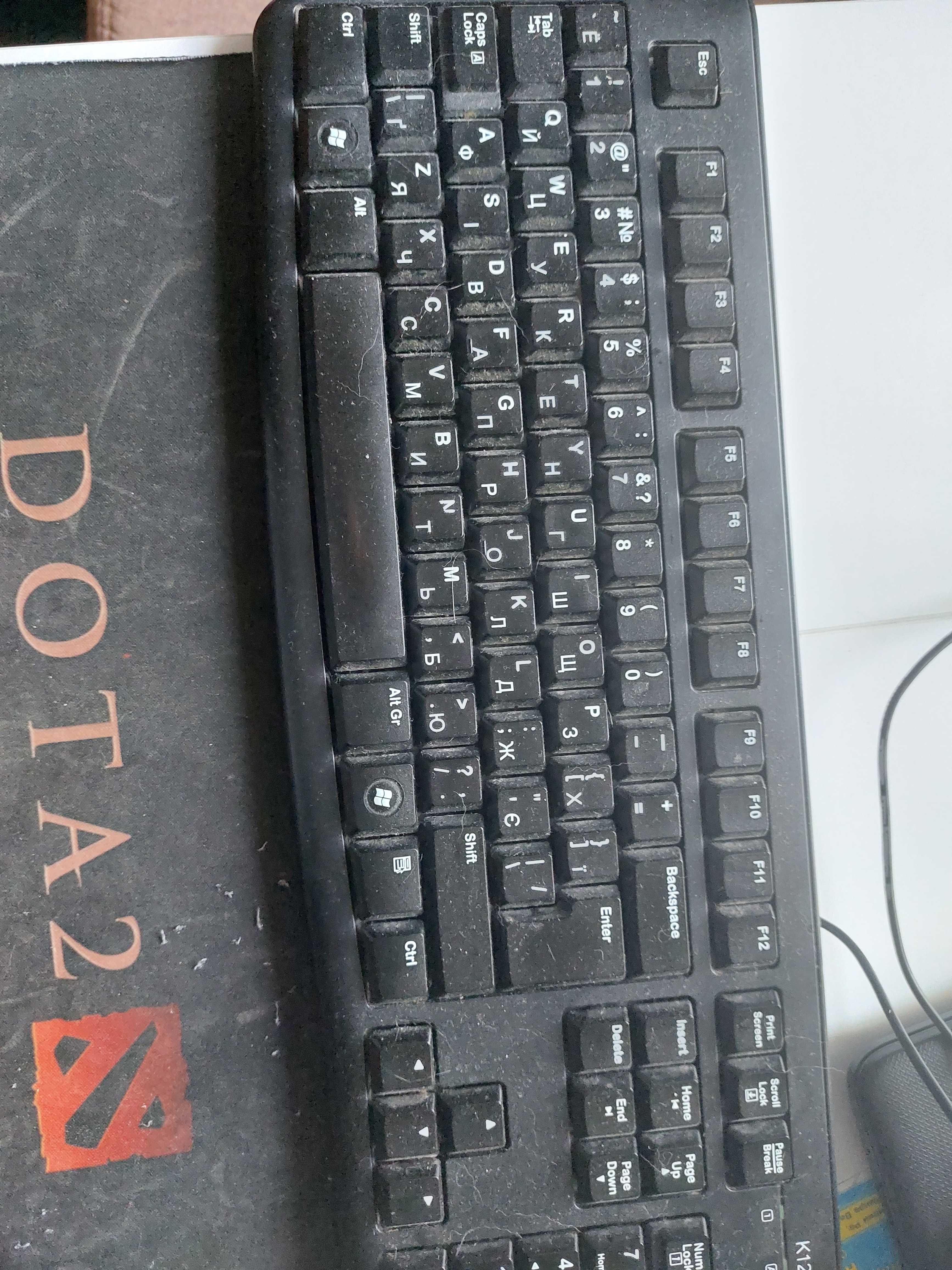 Продам клавіатуру K120 Logitech black