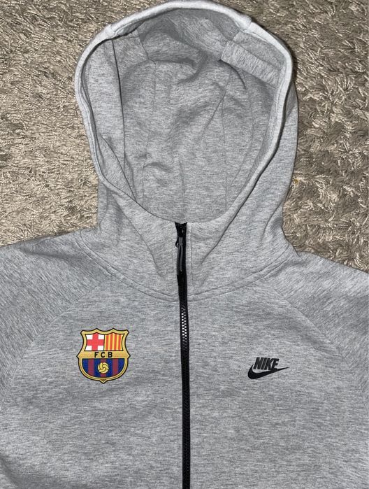 Худі Nike Barcelona tech fleece, L,  ідеал