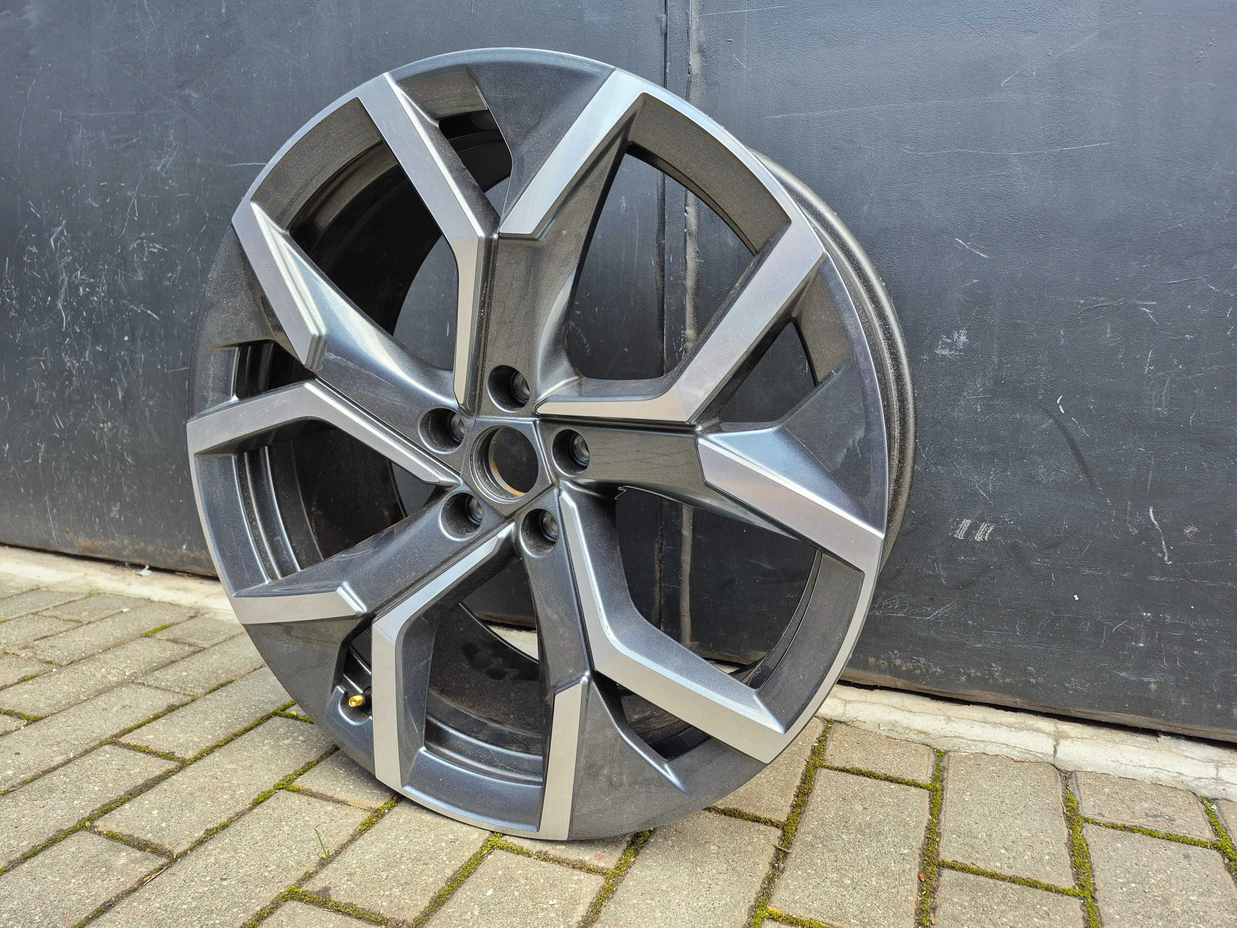 Skoda Kodiaq 16- Felga aluminiowa 8.0" x 20" 5x112 ET 41 oryginalna
