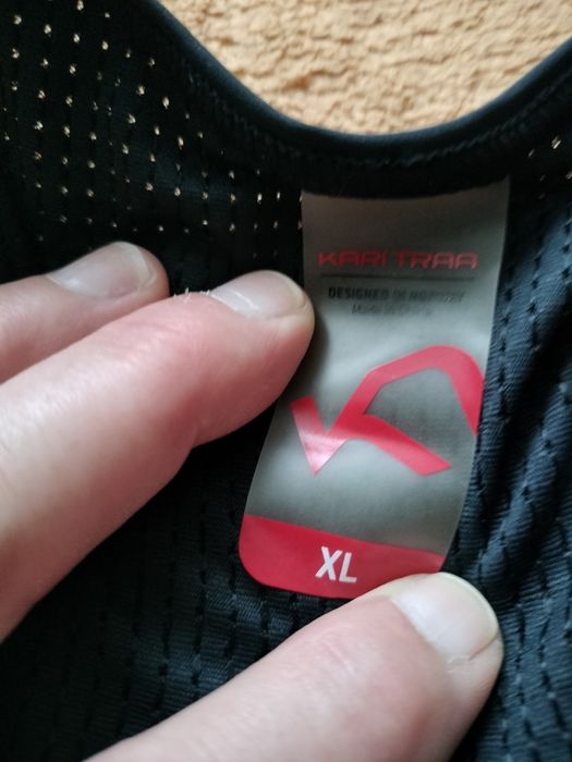 Biustonosz damski sportowy Kari traa