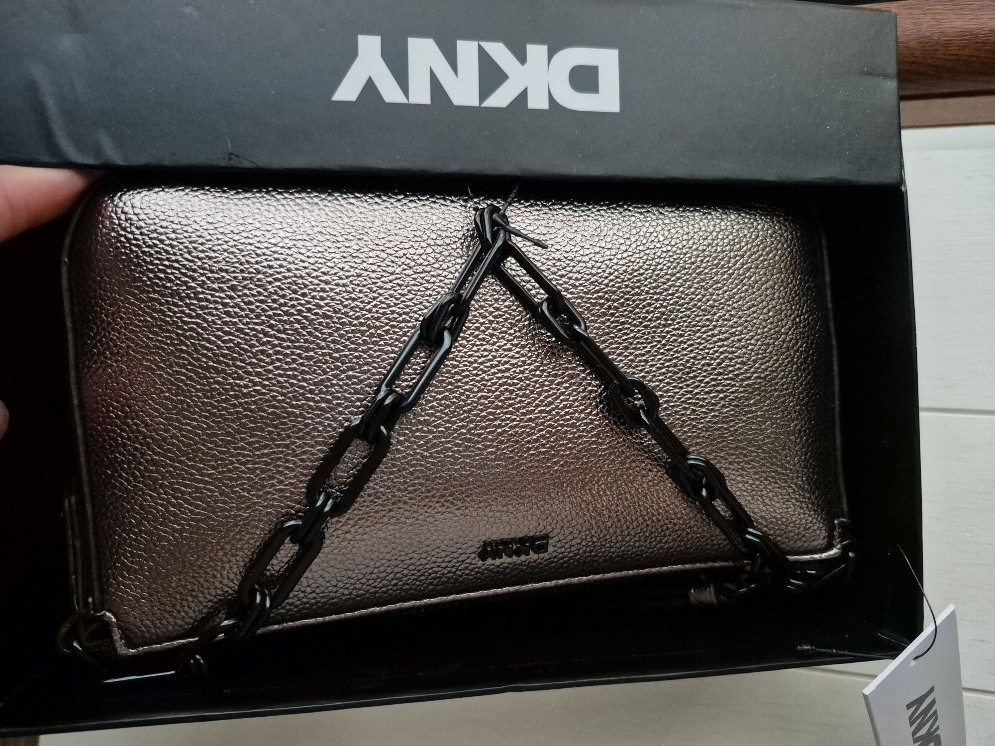 Torebka Damska DKNY Bryant Park Demi Bag Pudełeczko