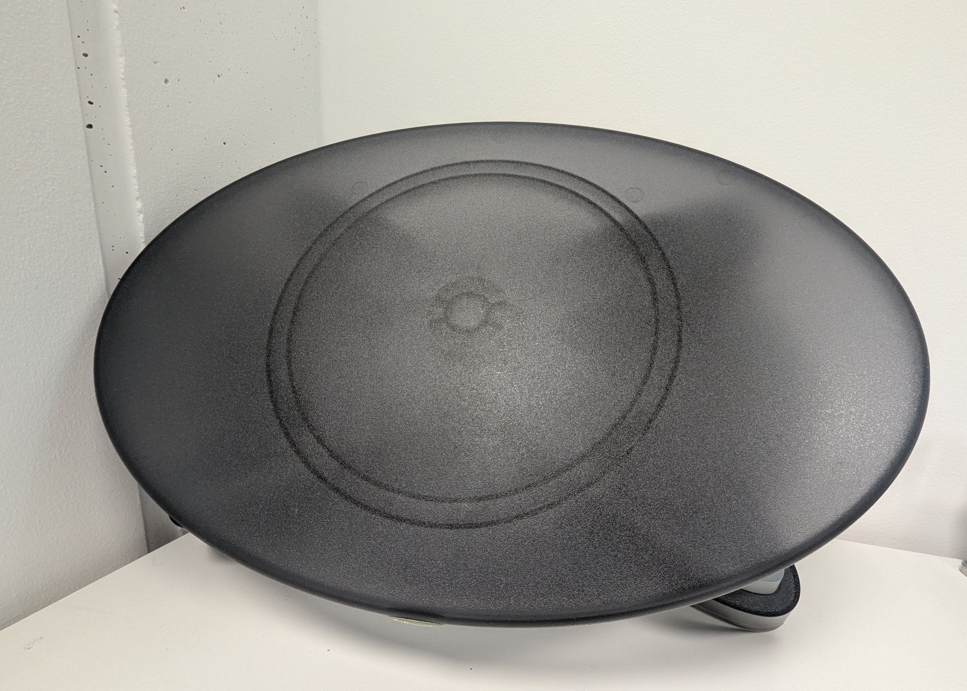 Podstawka pod monitor marki Fellowes.