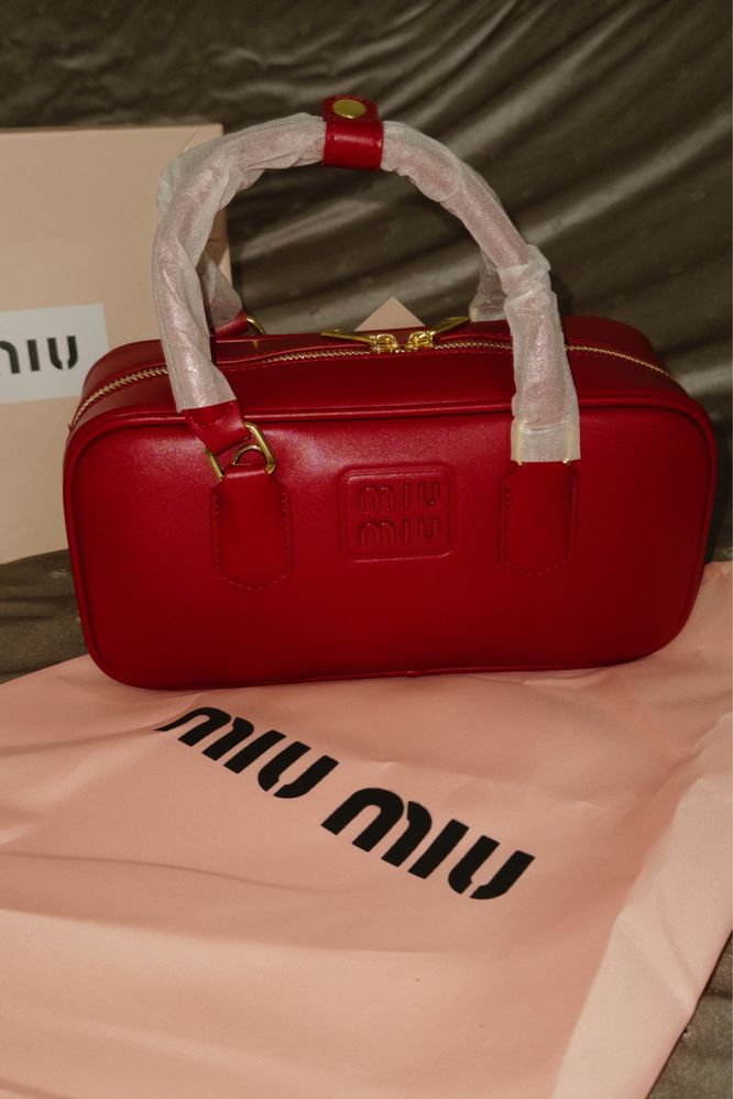 Сумка Miu miu arcadie червона теляча шкіра повне пакування