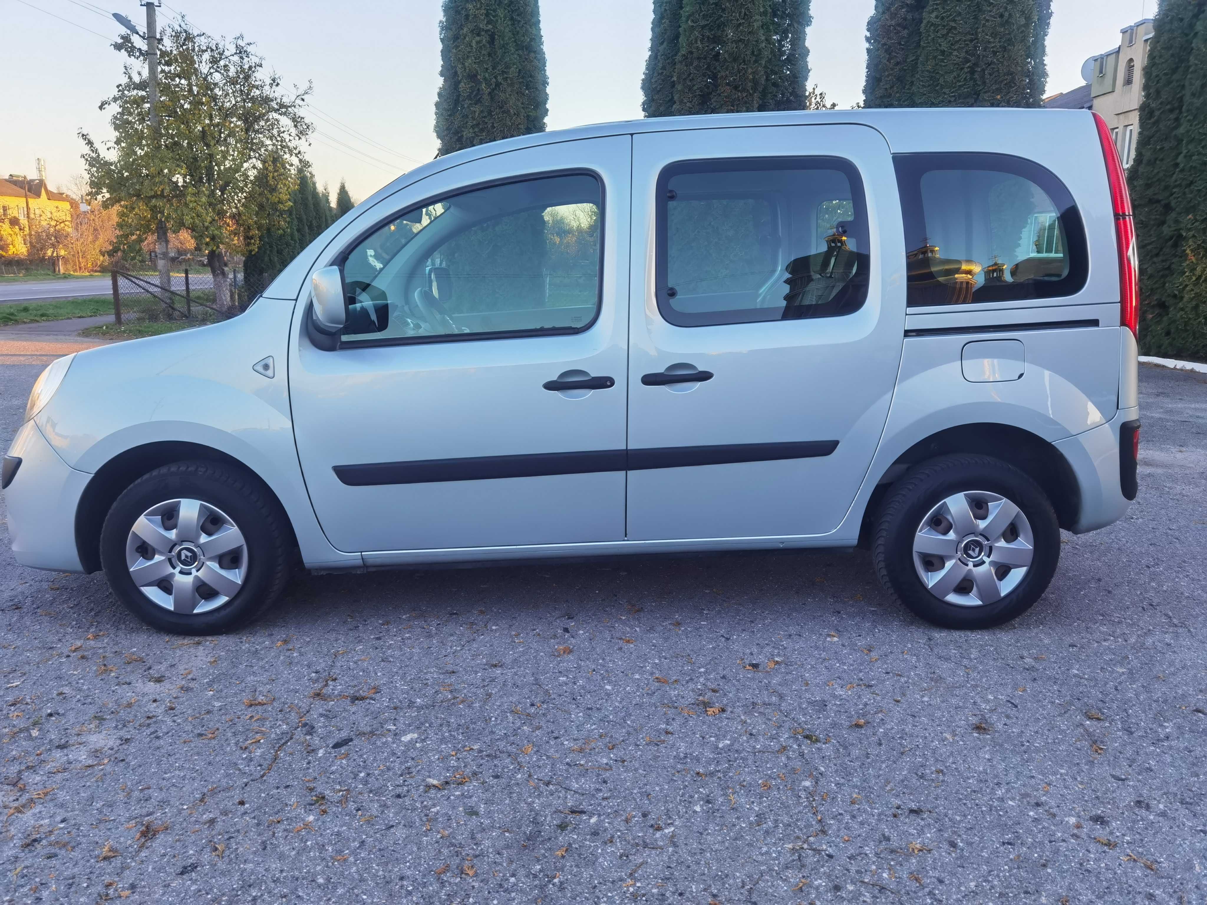 Рено канго. Kangoo. Кенго. Пасажир.