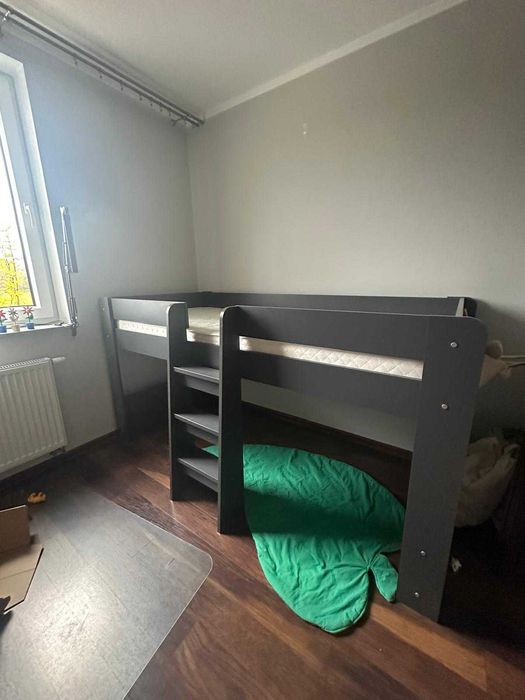 Łóżko piętrowe antresola z biurkiem i szafą drabinka grafit