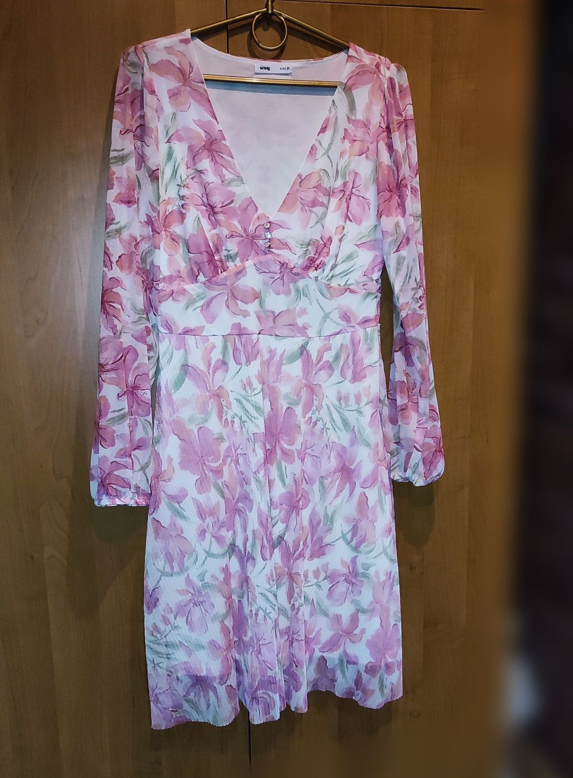 Elegancka sukienka na komunię ślub chrzciny imprezę na co dzień r.M