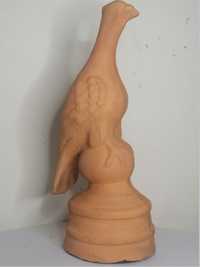 Estatua Pomba em barro para Topo de telhado de Pombal (50cm)