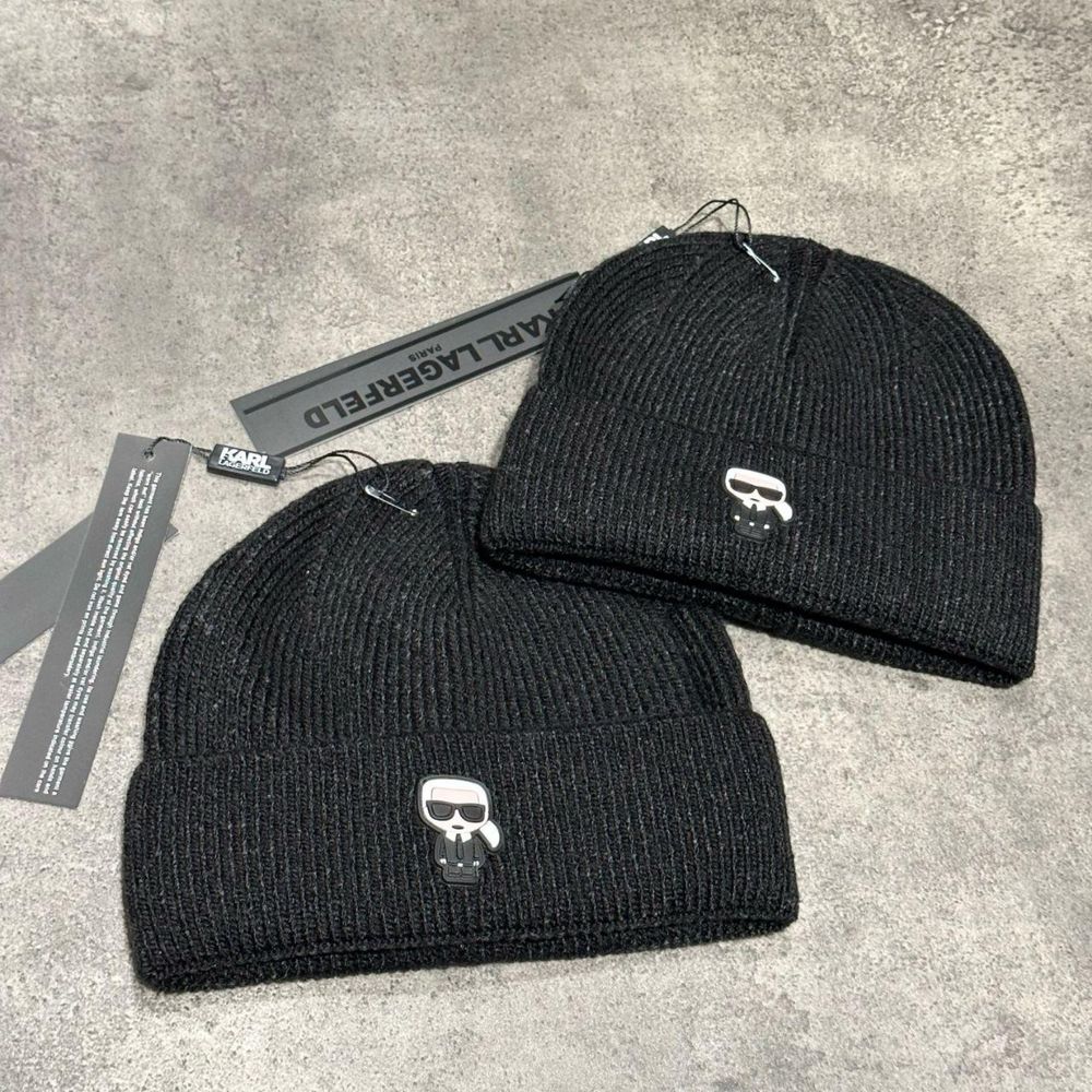 Чоловіча зимова шапка TNF dolce karl