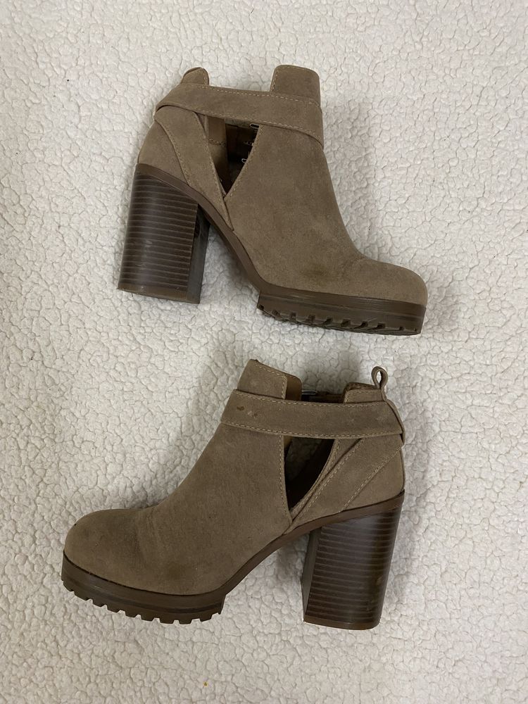 Botas Pull&bear beje