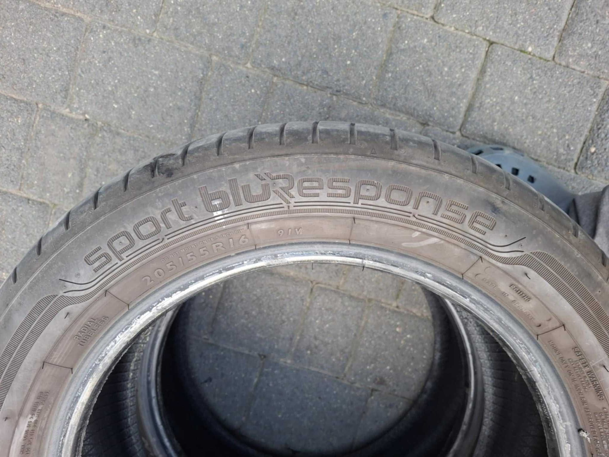 Opony letnie Dunlop SP SPORT BLURESPONSE 205/55 R16 stan idealny 2024