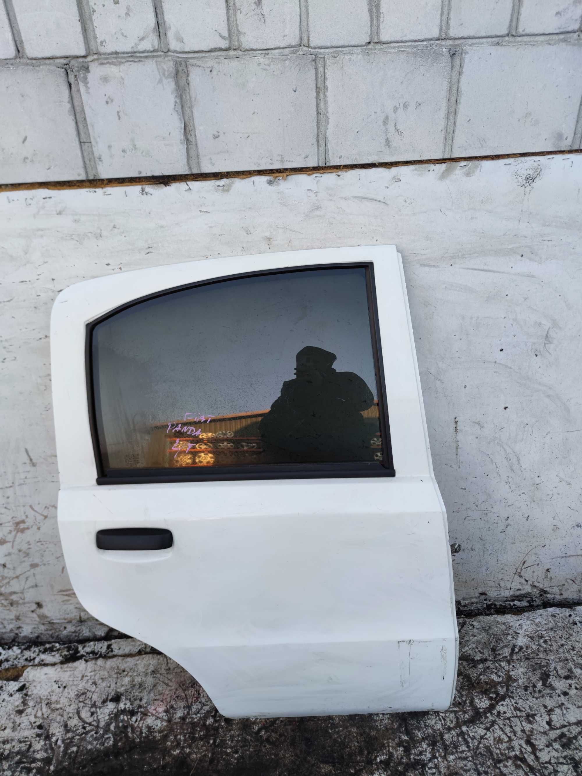 Fiat Panda II Drzwi Prawe Tylne Prawy Tył PT Kod Lakieru 249/F
