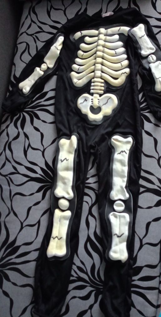 Костюм скелета на Хеллоуин