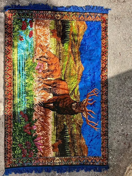 Tapete dos anos 70 com motivo de natureza