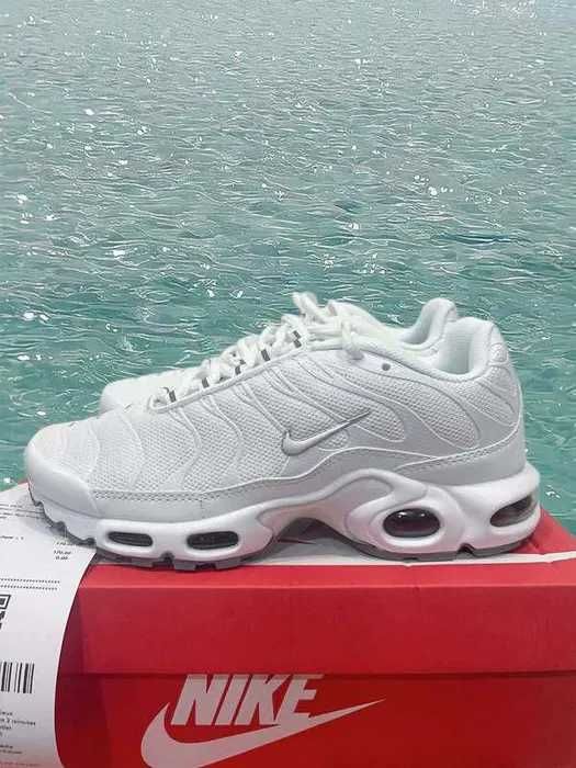 Buty meskie Mokasyny Nike_TN_White R.42