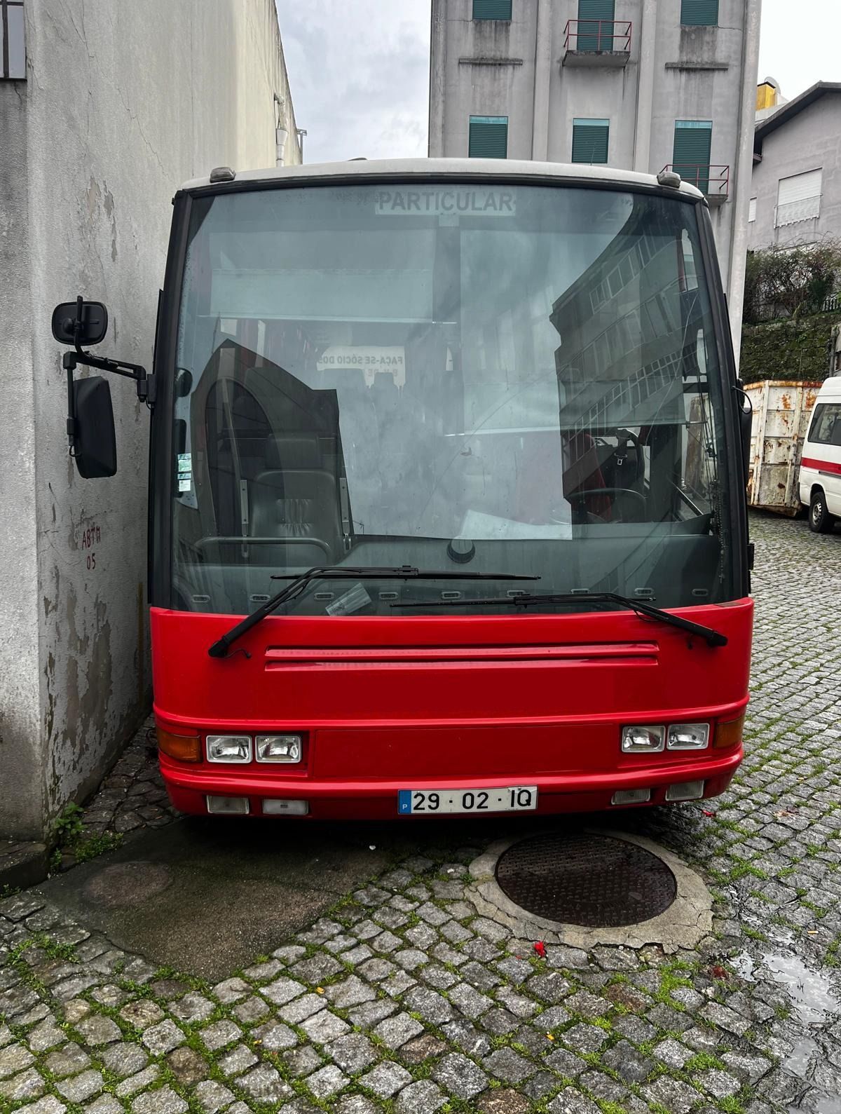 Autocarro Volvo 35 lugares