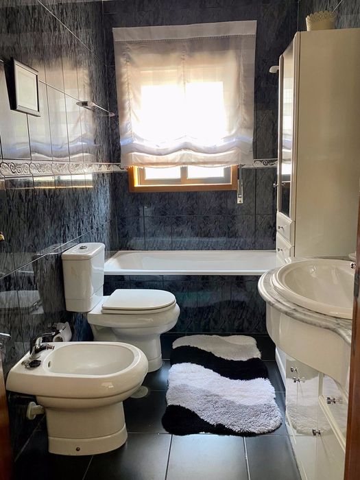 Quarto suite para arrendar no Peso da Régua - 340 EUR