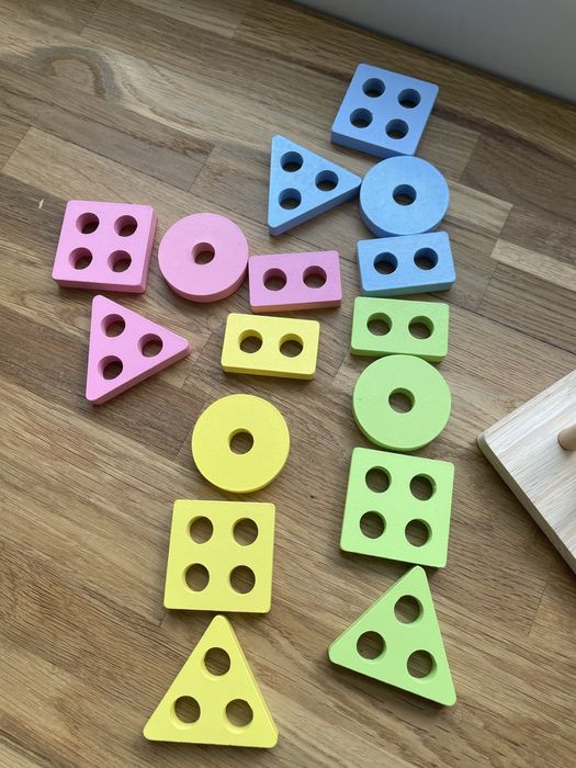 Гра дерев'яна логічна Геометрія в коробці