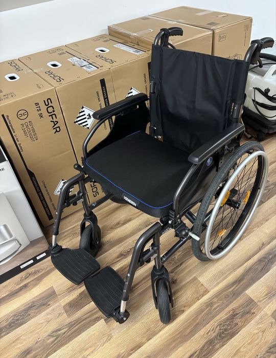 Wózek inwallidzki Vermeiren D200 bardzo lekki aluminiowy 14.3kg nowy