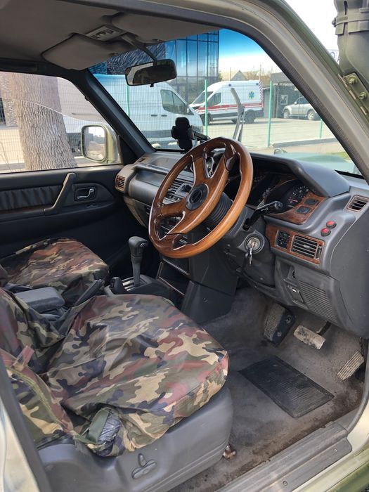 Продам Mitsubishi Pajero