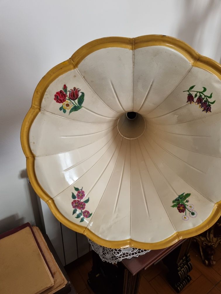 Grafonola antiga