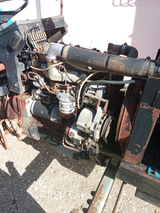Trator Ebro 6040