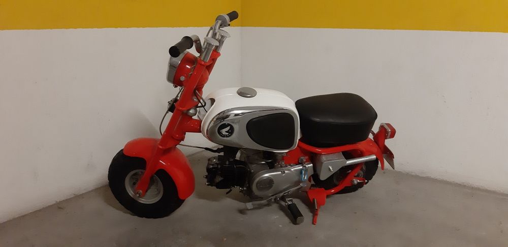Honda CZ 100 ( Monkey , Mini trail )(Troco )