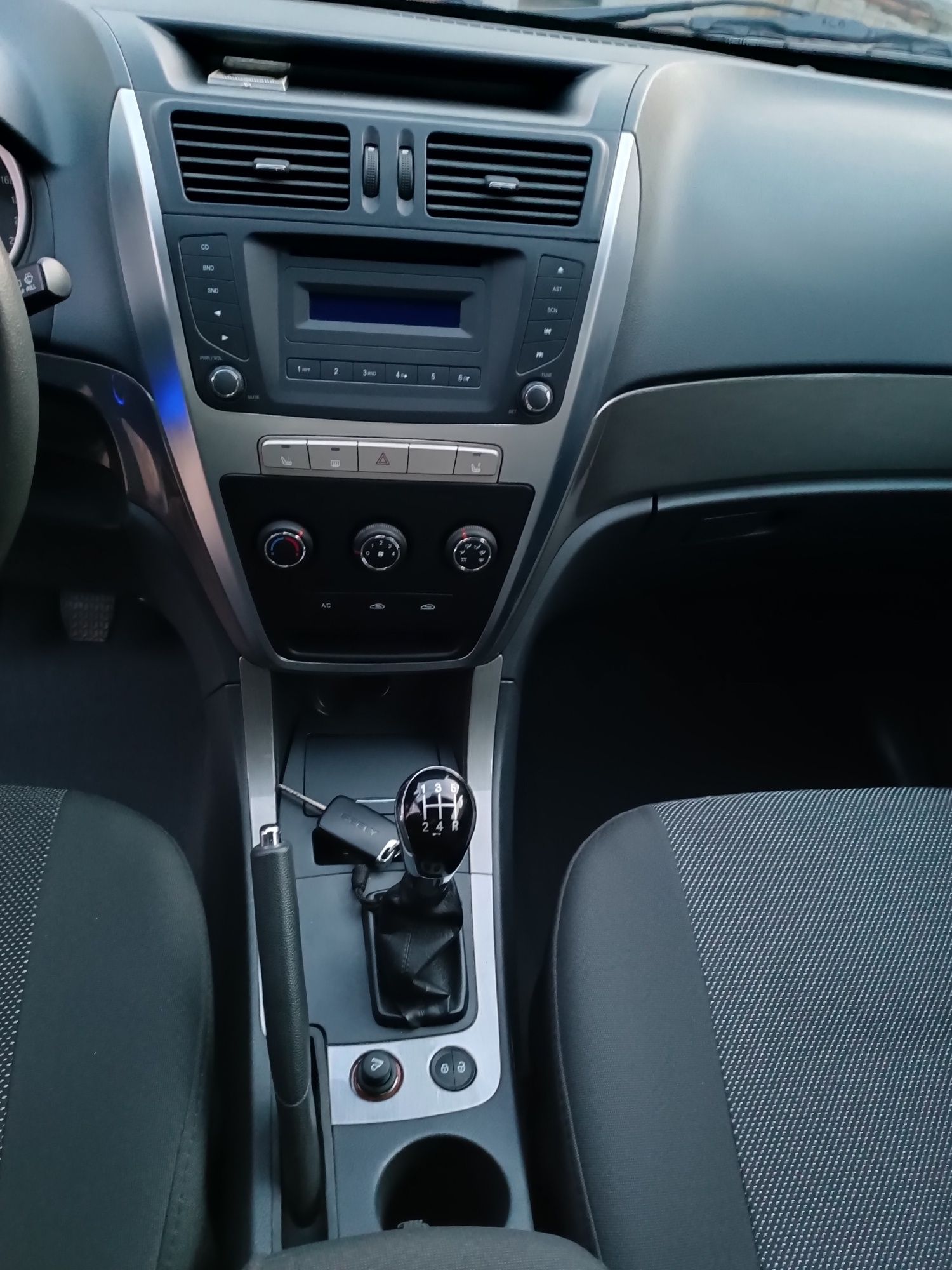 Geely Emgrand x7