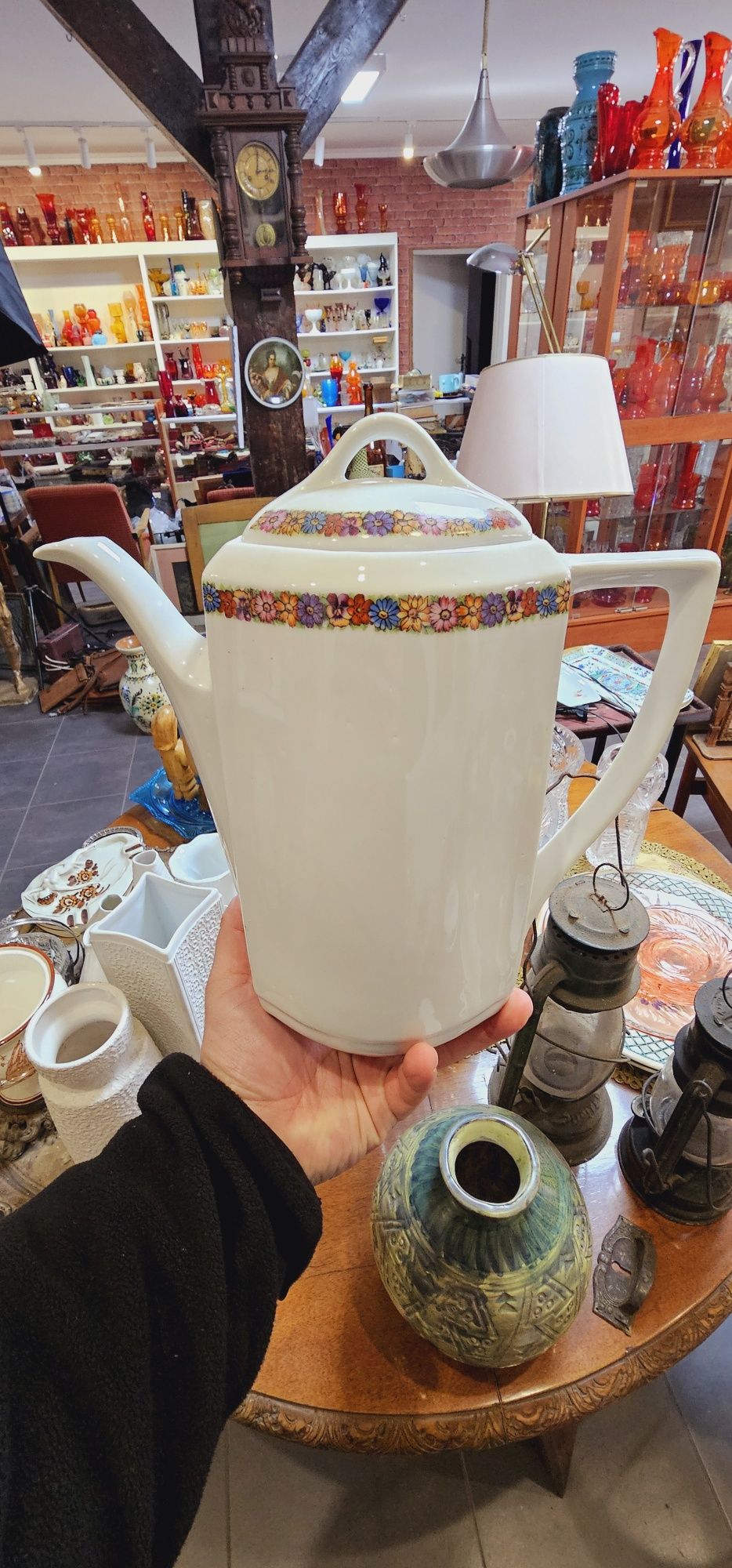 Porcelanowy, przedwojenny dzbanek - Huta Franciszka