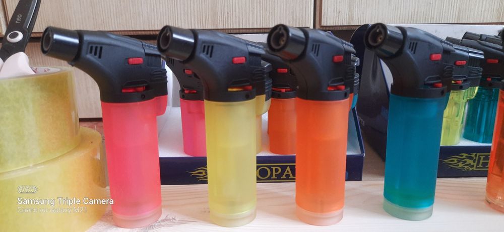 Пьезо  турбо зажигалка турбозажигалка для плиты. Запальничка турбо