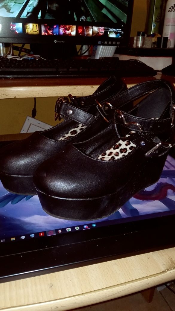 Buty platformy koturny goth atlernatywne