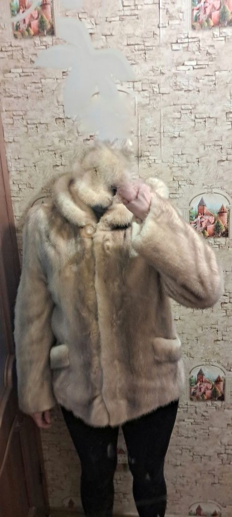 Шуба норковая кремовий цвет