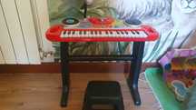 Piano infantil com banco