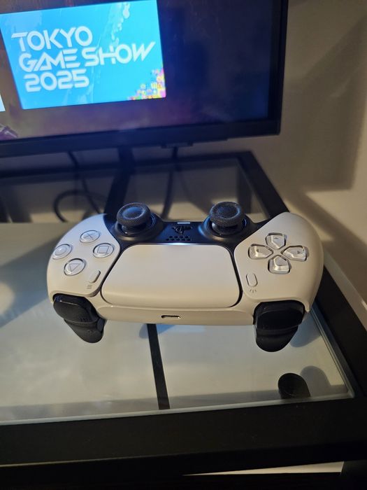 Consola Playstation 5 Slim (PS5) 1TB + jogo (selado)
