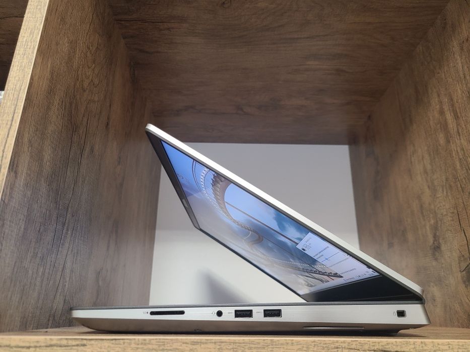 Dell Precision 7750 |i7|32GB| RTX 5000 на 16Gb|1Tb|