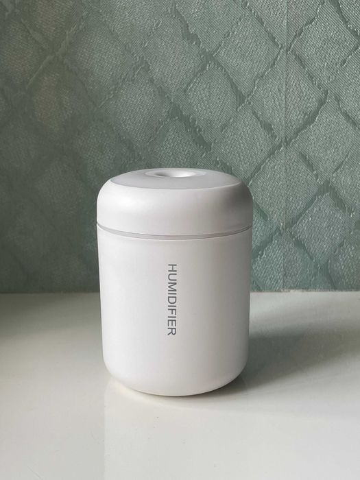 Зволожувач повітря — компактний, стильний та тихий Humidifier.
