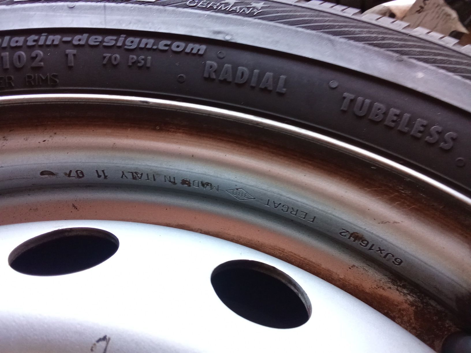 Felgi StaloweTrafic Vivaro 5x118 16cali Opony Lato C