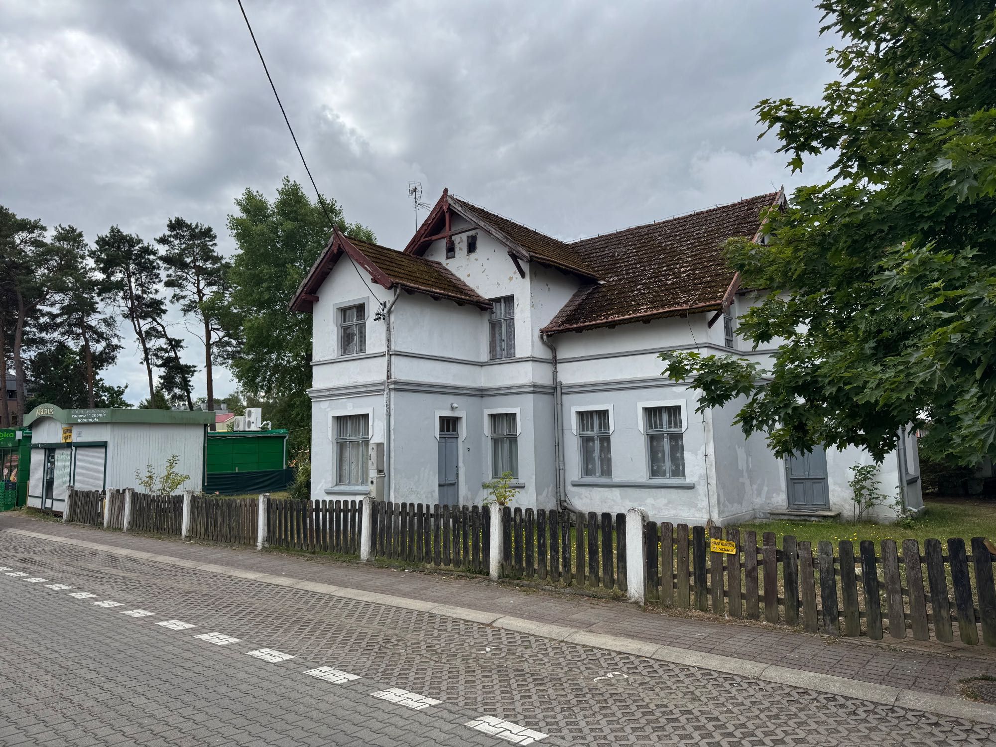 Wydzierżawię ośrodek, 20 pokoi, 150 m od plaży