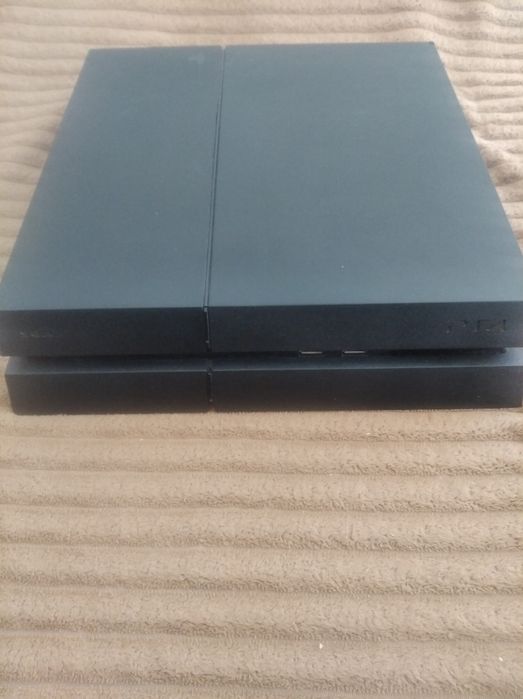 Konsola playstation 4