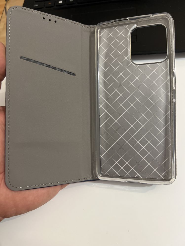 Etui z klapką do Motorola Moto Edge 40 Pro Grantaowe