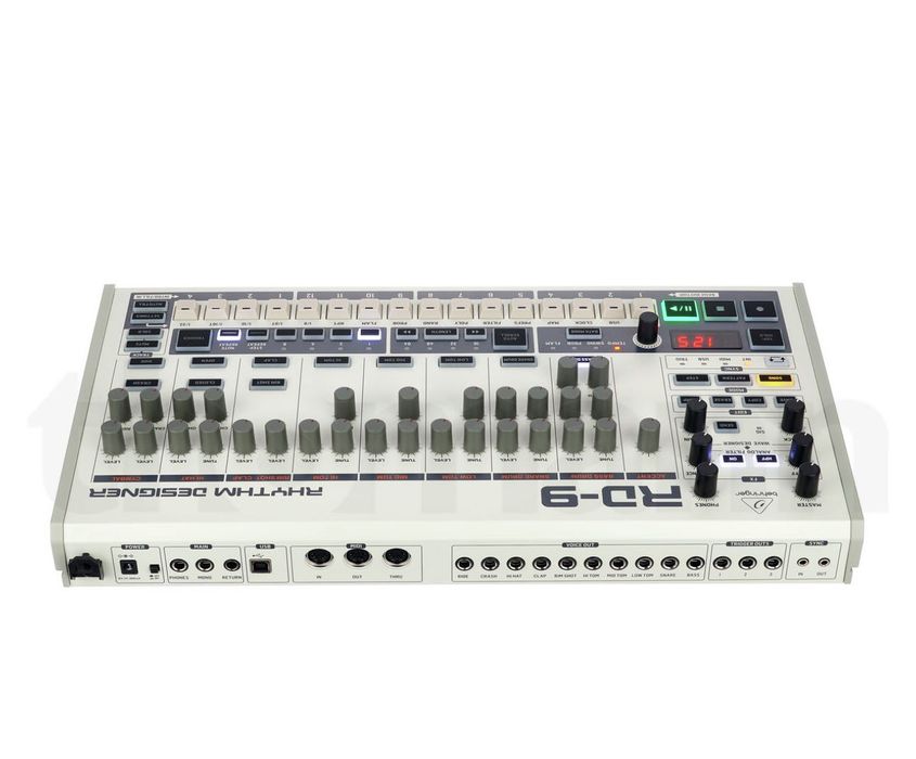 Behringer rd-9  como nova