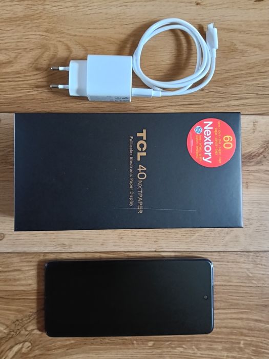Sprzedam smartfon TCL 40 Nxtpaper 8/256GB 6.78", niebieski, jak NOWY!