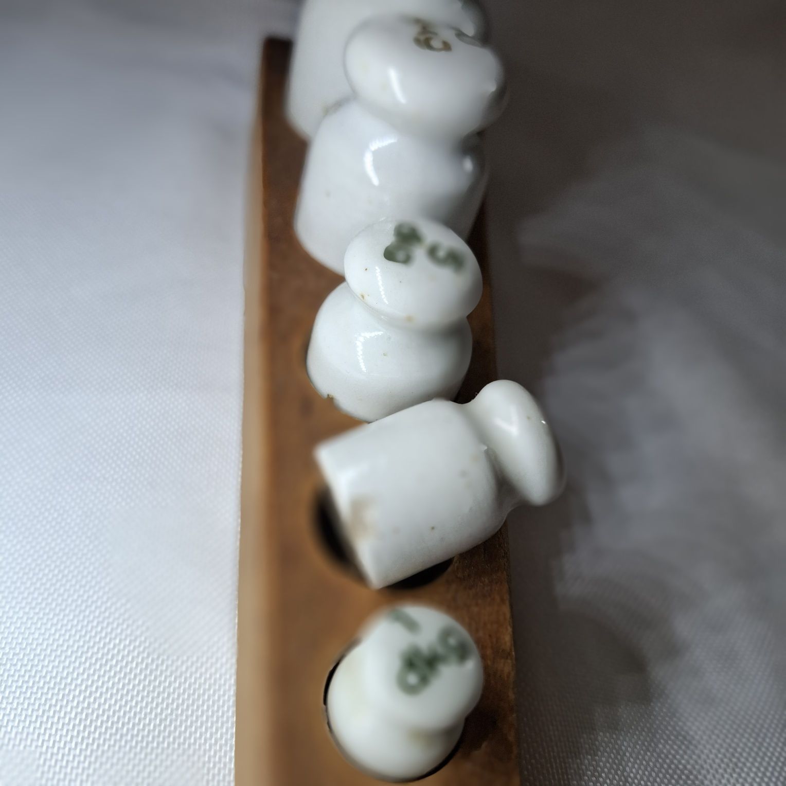 Odważniki porcelanowe komplet